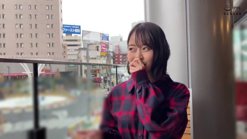 清楚系女子大生・真央の無限性欲!電マで悶え、ハメ撮りで乱れる20歳の素顔