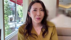 巨乳妻の悶々とした日々に終止符！ヤリチン男とのセックスレッスンで旦那も興奮し、3P変態プレーで中出し&口内射精！