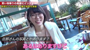 9vs1の悶絶NTRセックス！地味メガネ熟女教師が痴女テクで男たちを翻弄する狂喜の乱交劇