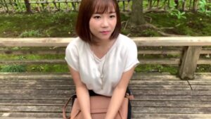 淫乱奥様の乳ぶるんぶるん中出しセックス！イケメンちんぽに大興奮の絶倫浮気妻