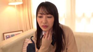 スレンダー美形JK、イラマチオと中出しの性奴隷プレーに溺れる